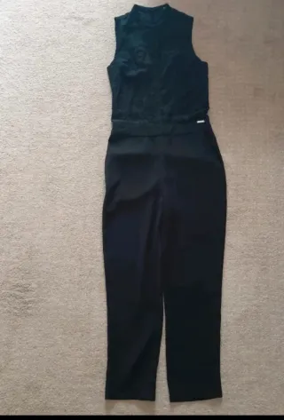 Jumpsuit GUESS Nera - Top in Pizzo Floreale