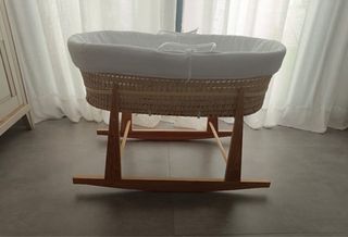 Minicuna mimbre con balancín