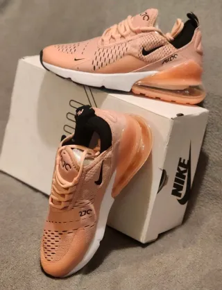 Nike Air 270