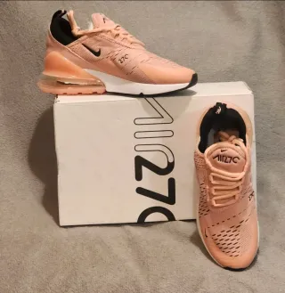 Nike Air 270