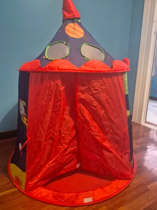 Casita infantil temática espacial