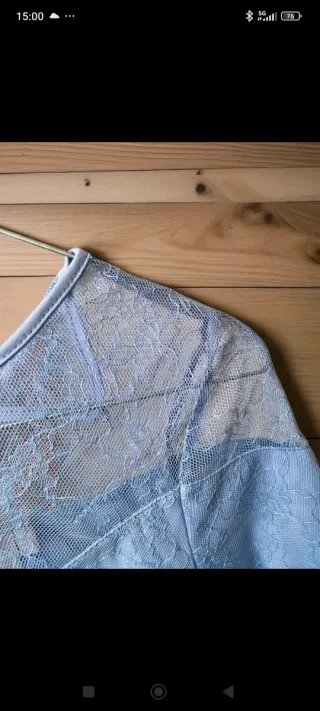 Vestido midi encaje color lila azulado