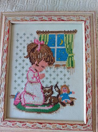 Cuadro punto de cruz niña buenas noches rezar