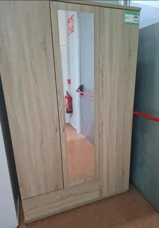 Armario 3 puertas con espejo