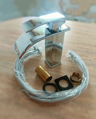 Grifo de lavabo nuevo monomando baño lavadero