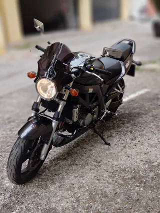 Suzuki SV650 2006 - 13.000km - ITV 2027