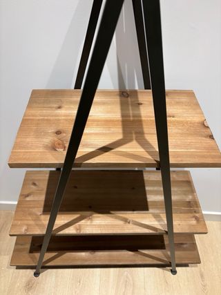 Estantería triangular 3 pisos madera y metal