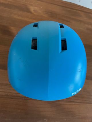 Casco de nieve infantil azul