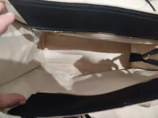 Bolso de tela beige y negro