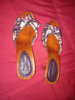 Zapatos tacón Ana Mariana floral talla 38