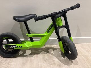 Bicicleta sin pedales BERG Biky.