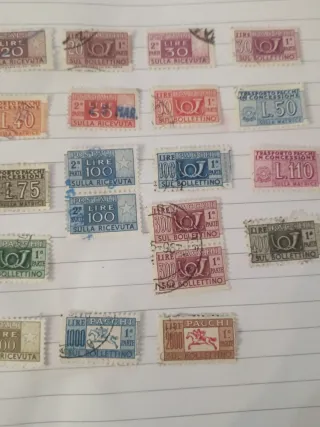 30 Francobolli Poste Italiane dal 1946