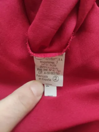 Vestido lencero burdeos