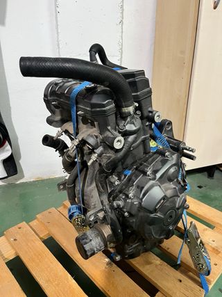 Motor MT07 con 2700km