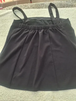 Top Negro T XL. Medidas en descripción
