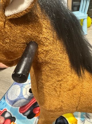 Caballo balancín marrón