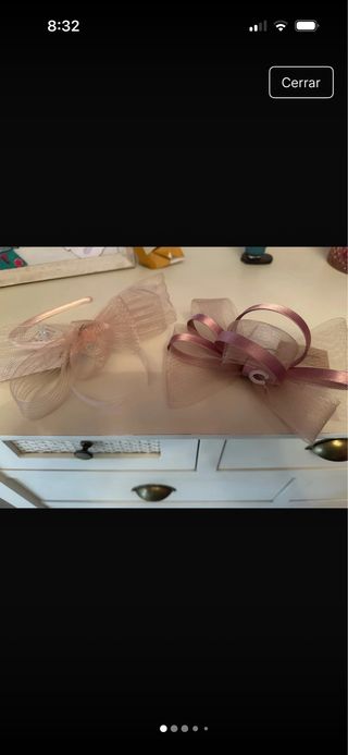 Tocados de pelo beige y rosa