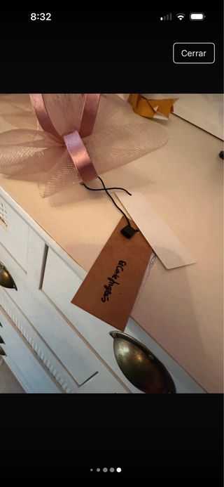 Tocados de pelo beige y rosa