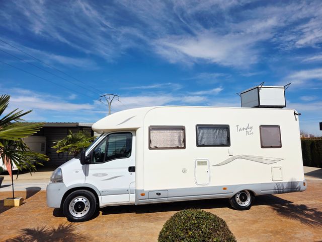 Renault MCLOUIS TANDY PLUS 365 - Aire/Toldo/Nevera