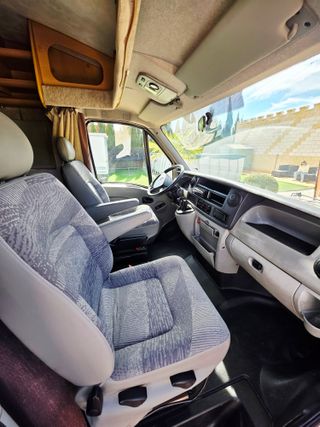 Renault MCLOUIS TANDY PLUS 365 - Aire/Toldo/Nevera