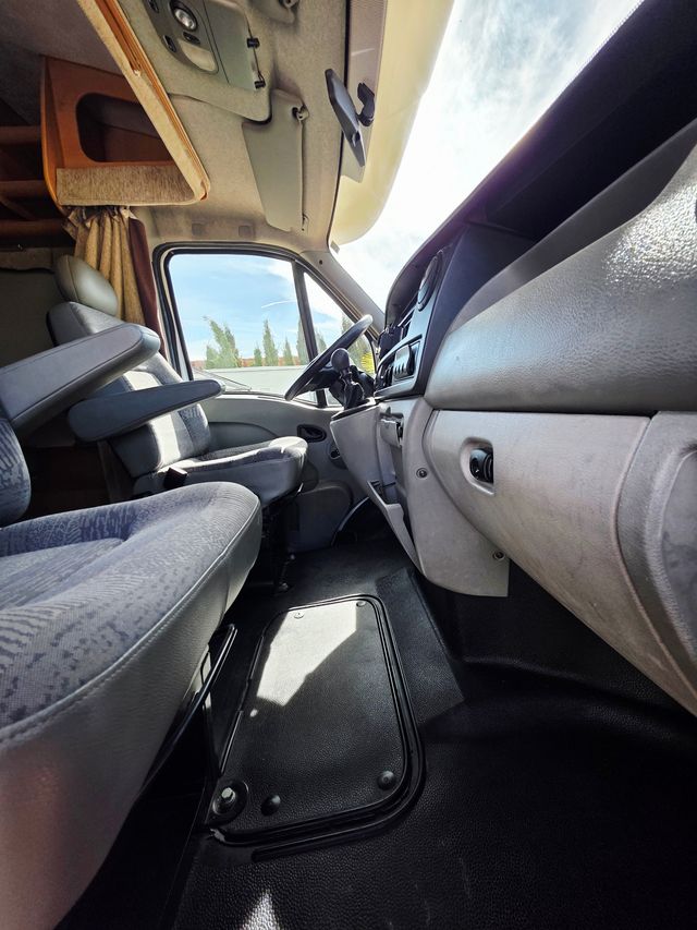 Renault MCLOUIS TANDY PLUS 365 - Aire/Toldo/Nevera