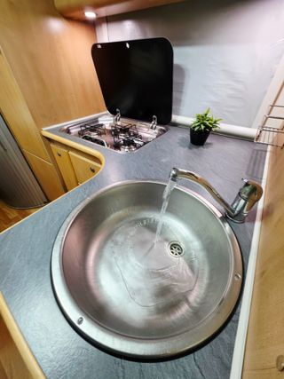 Renault MCLOUIS TANDY PLUS 365 - Aire/Toldo/Nevera