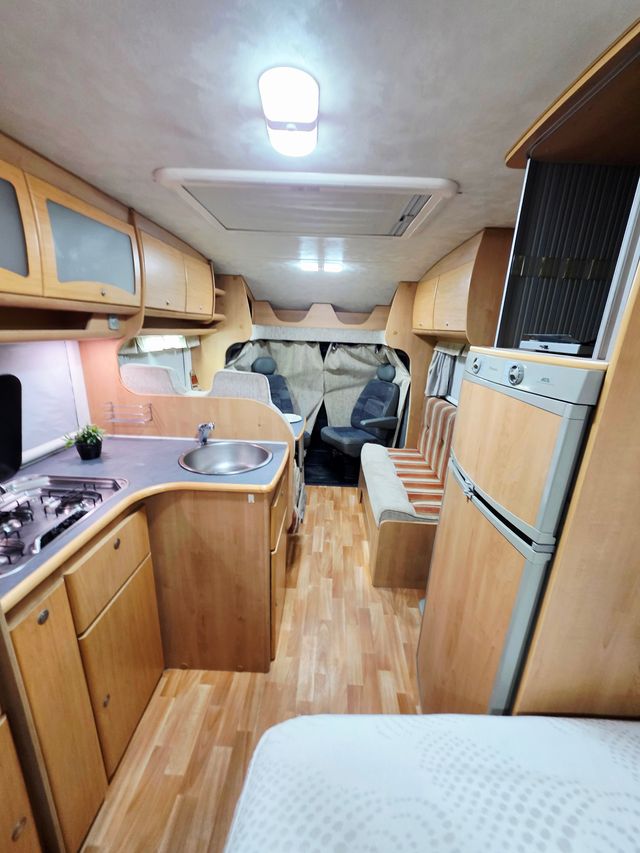 Renault MCLOUIS TANDY PLUS 365 - Aire/Toldo/Nevera