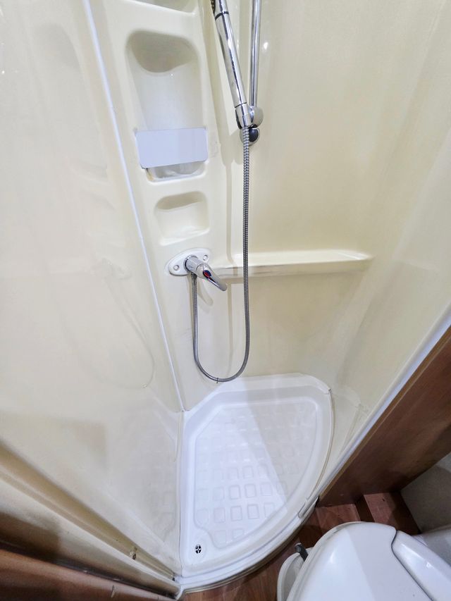 Renault MCLOUIS TANDY PLUS 365 - Aire/Toldo/Nevera