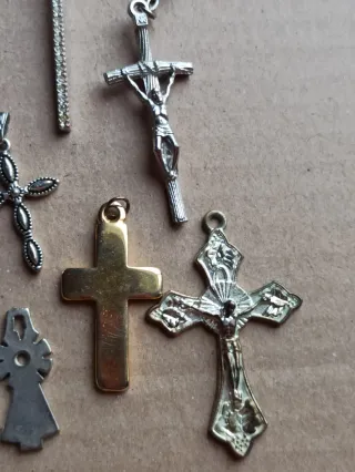 Lote de cruces collares rosario""