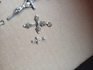 Lote de cruces collares rosario""
