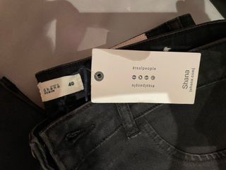 Pantalones vaqueros negros ShanaTalla L/40 Nuevos