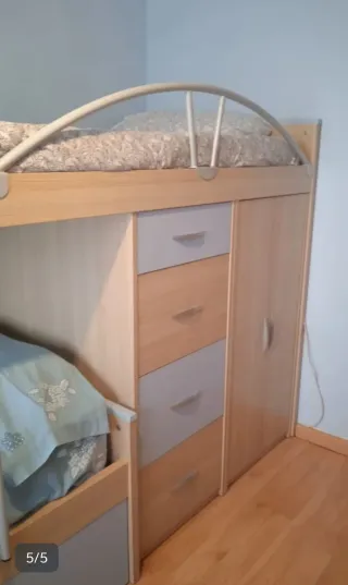 Habitación juvenil 3 camas tipo tren