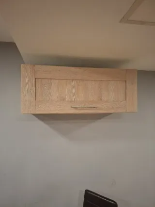 Mueble de cocina madera y piedra