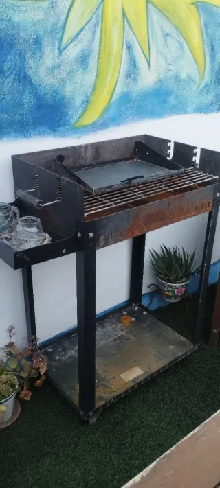 Oferta. !!! Barbacoa metálica portátil