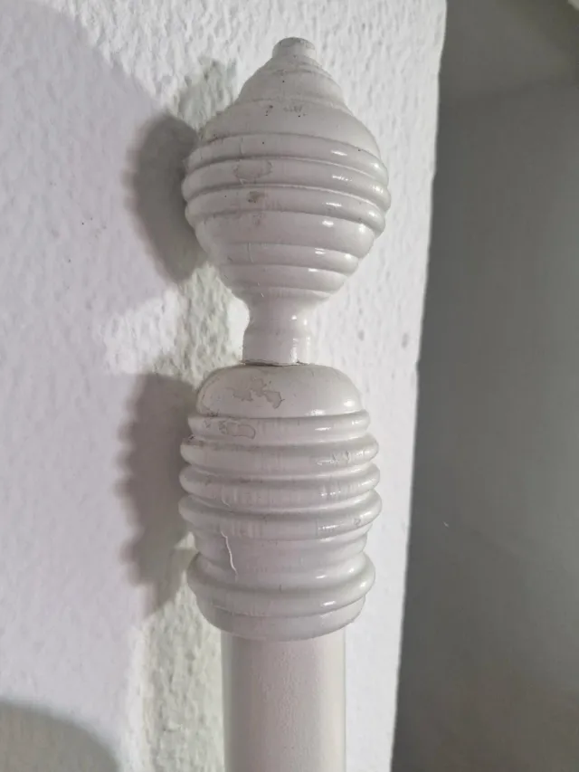 Cabecero forjado blanco diseño espiral