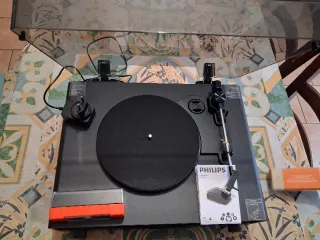 Giradischi Philips nero e argento