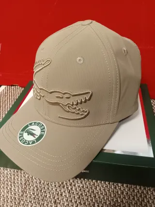 Gorra beige Lacoste con logo cocodrilo talla única