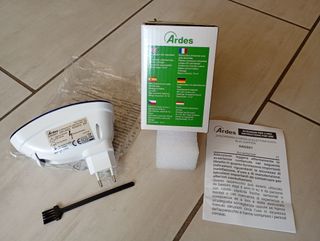 Zanzariera elettrica a luce attinica led