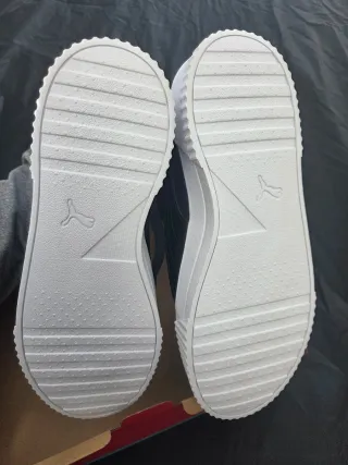 Zapatillas Puma altas negras y blancas