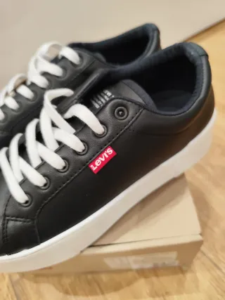 Scarpe platform Levi's nere 37