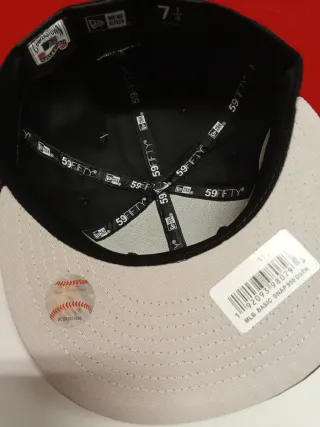 Gorra New Era 59FIFTY Camuflaje Negra Talla 7.1/4