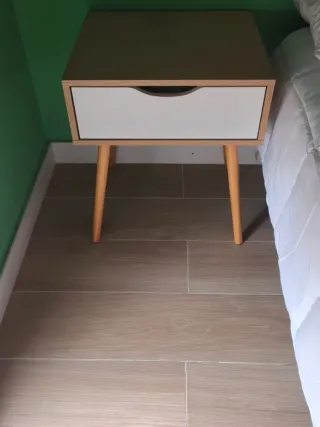 2 Mesitas de Noche Madera y Blanco