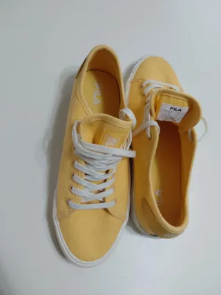 Scarpe Fila Gialle