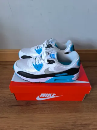 Nike Air Max 90