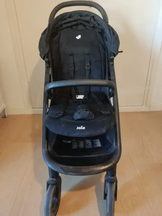 Silla de paseo Joie negra