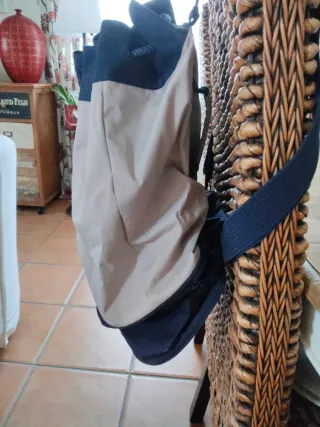 Mochila Benetton Beige y Azul