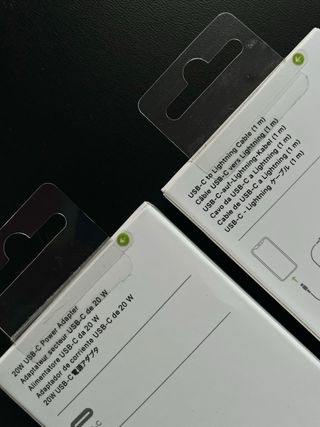 Caricatore Apple Lightning completo per iPhone nuovo