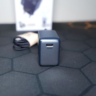Caricabatterie Unico PD 30W GaN Type-C
