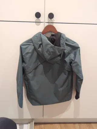 Impermeable infantil Quechua verde