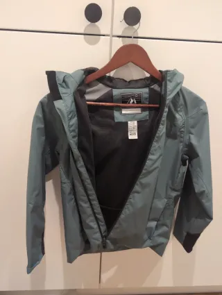 Impermeable infantil Quechua verde